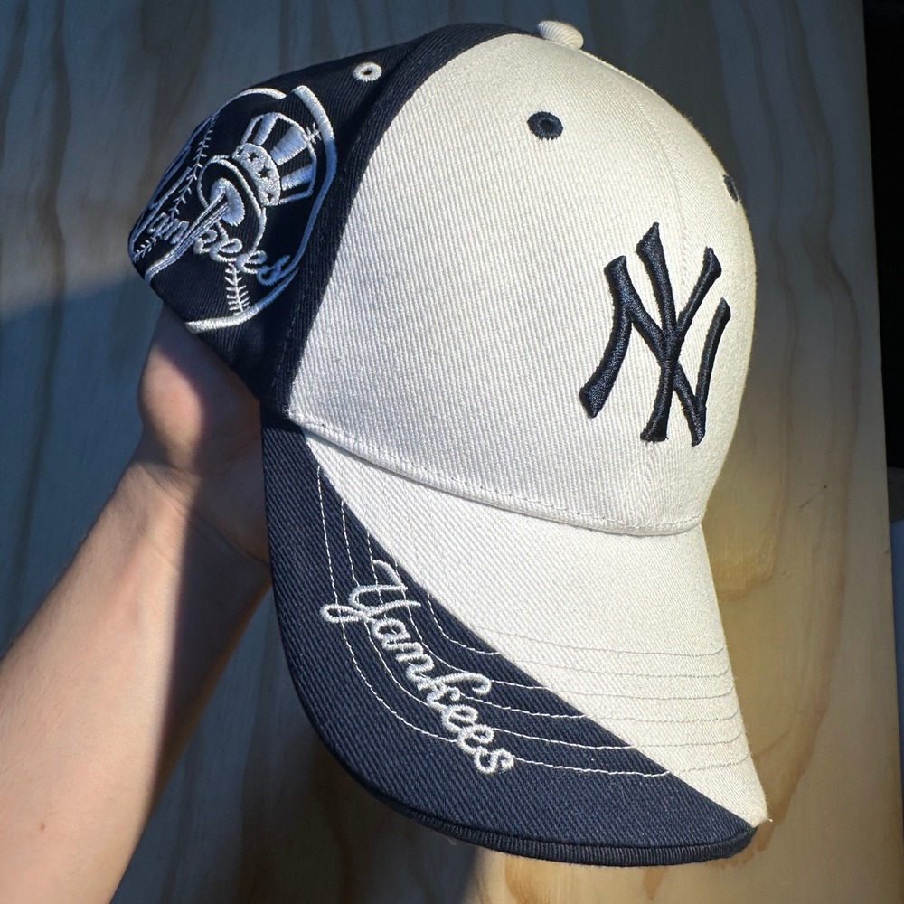 Fan Favorite New York Yankees OSFM Mens Navy White Baseball Cap Excellent